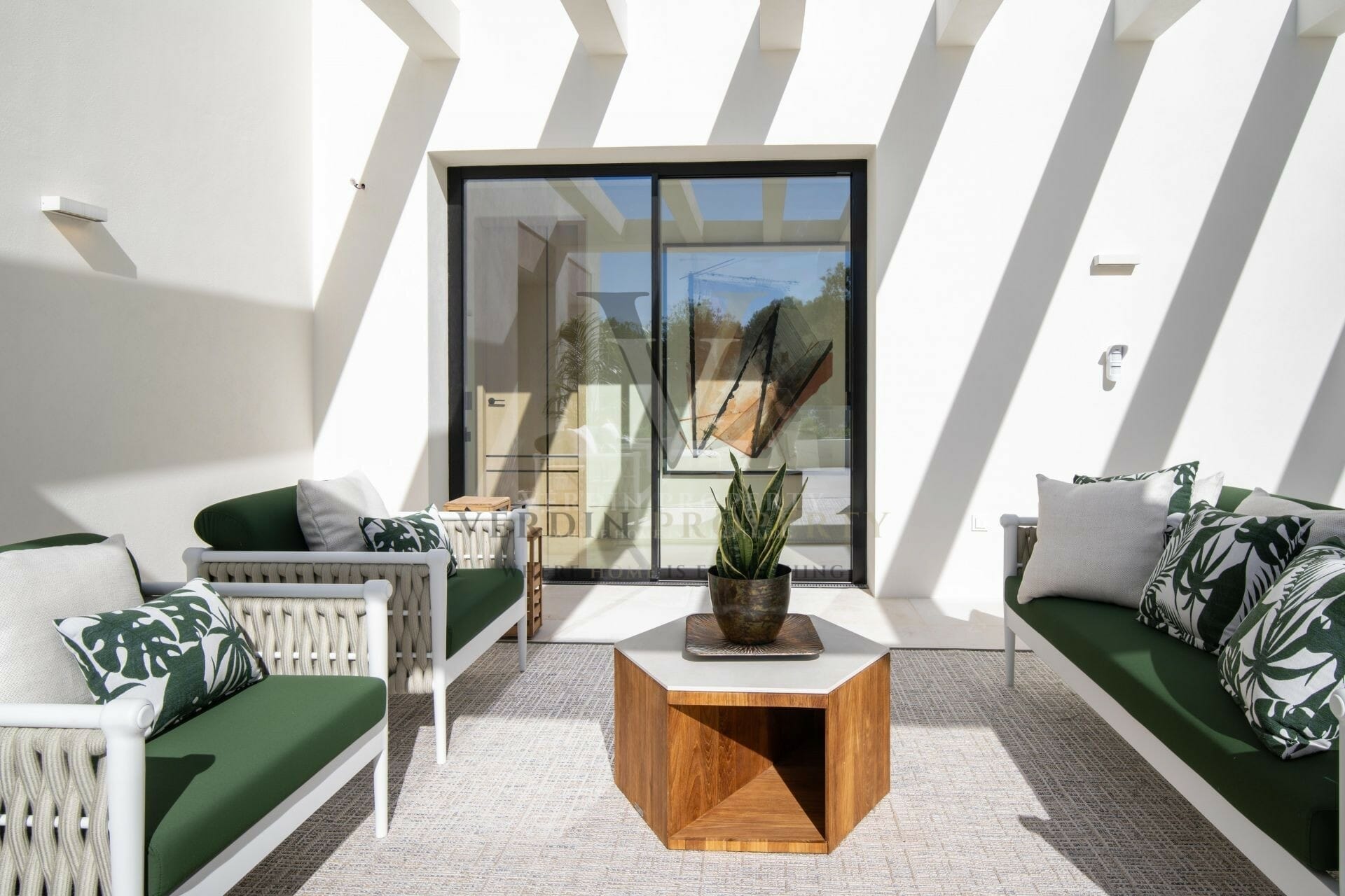 Modern villa in Altos Reales - Verdin Property